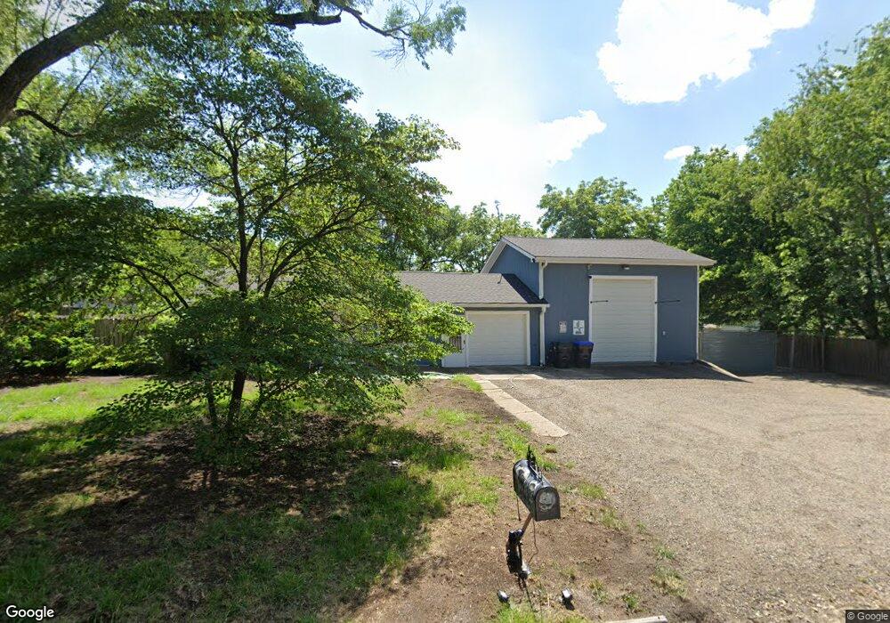 121 SW Terra Dr, Topeka, KS 66609 - photo 1