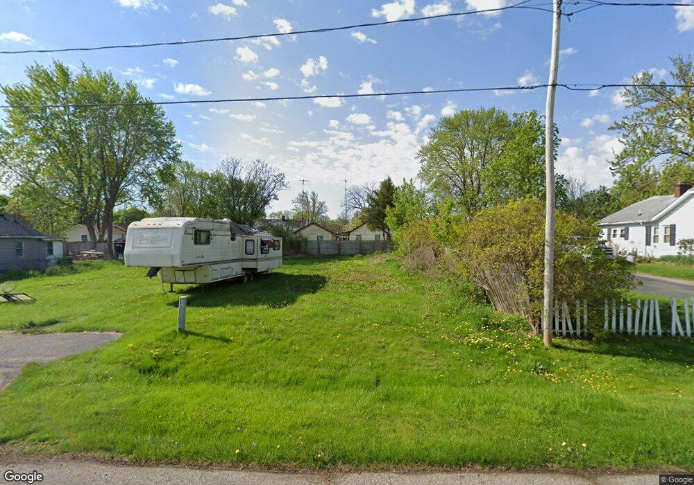 1121 W Whittemore Ave, Flint, MI 48507 - photo 1