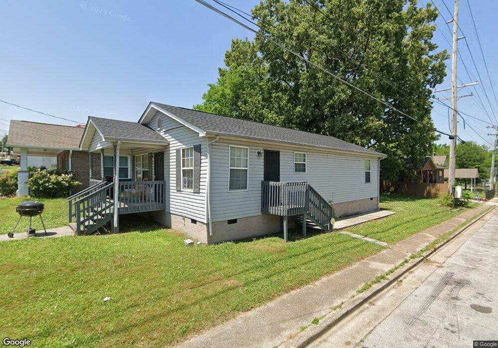 2115 Oak St, Chattanooga, TN 37404 - photo 1