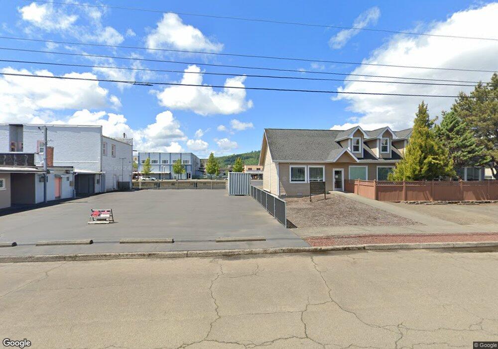 430 4th St, Raymond, WA 98577 - photo 1