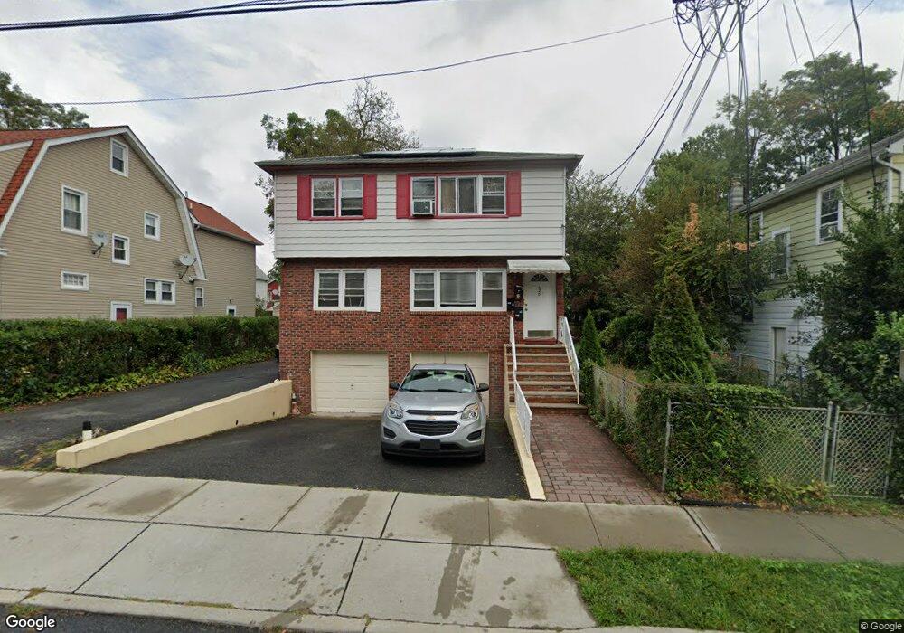 626 Thomas St unit 2, Orange, NJ 07050 - photo 1