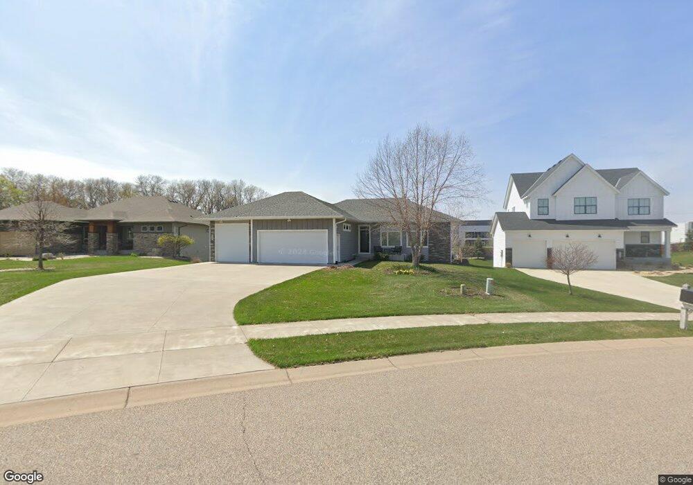 7725 Oxbow Creek Cir N, Minneapolis, MN 55445 - photo 1