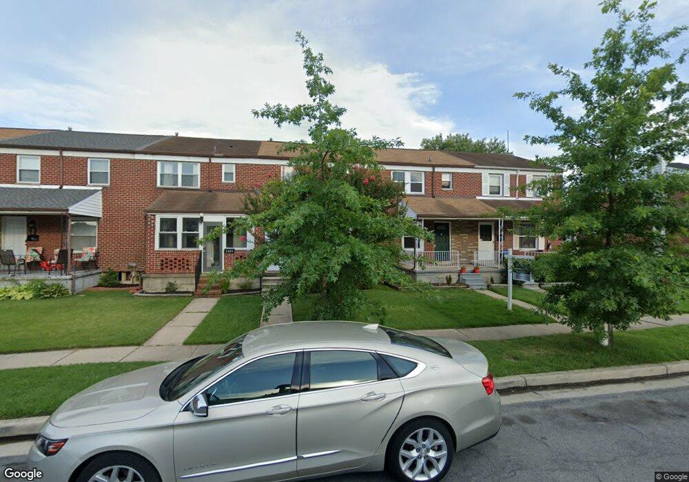 1039 Foxridge Ln, Essex, MD 21221 - photo 1