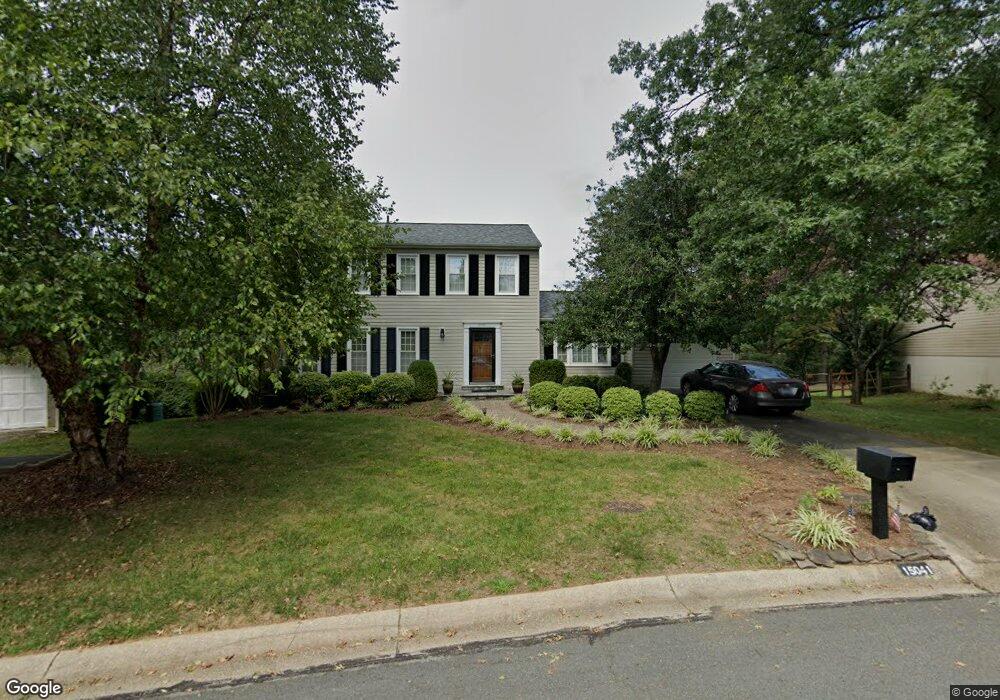 15041 Joshua Tree Rd, North Potomac, MD 20878 - photo 1