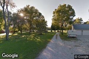 226 W 7th St, Matthews, IN 46957