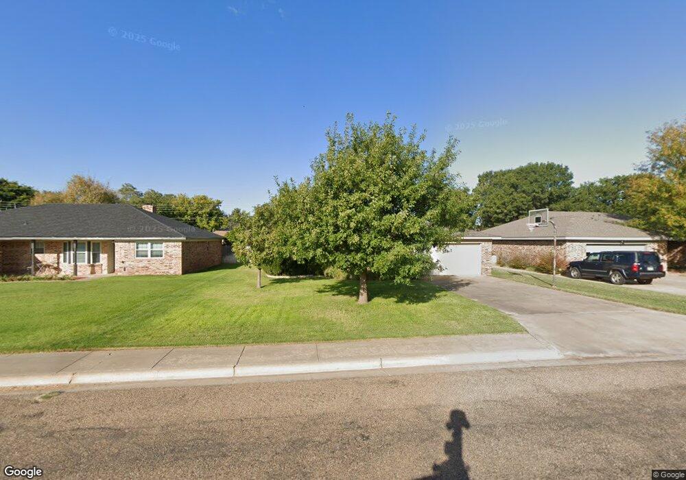 608 Melinda Ln, Dumas, TX 79029 - photo 1