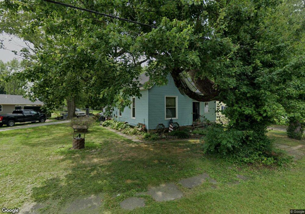 318 E Fancy St, Blanchester, OH 45107 - photo 1