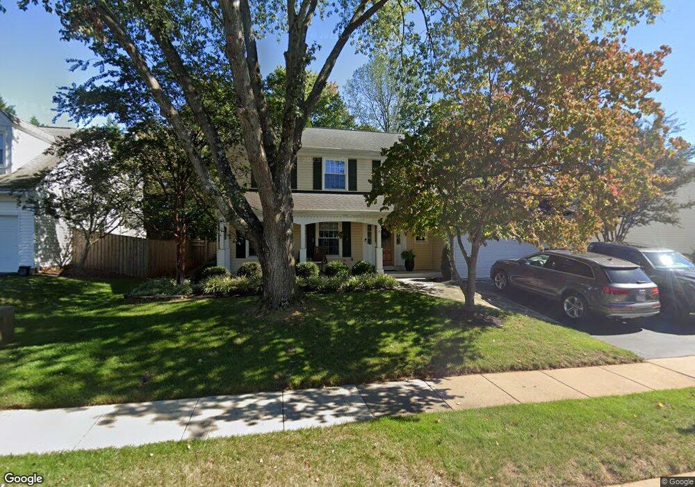 13455 Stream Valley Dr, Chantilly, VA 20151 - photo 1