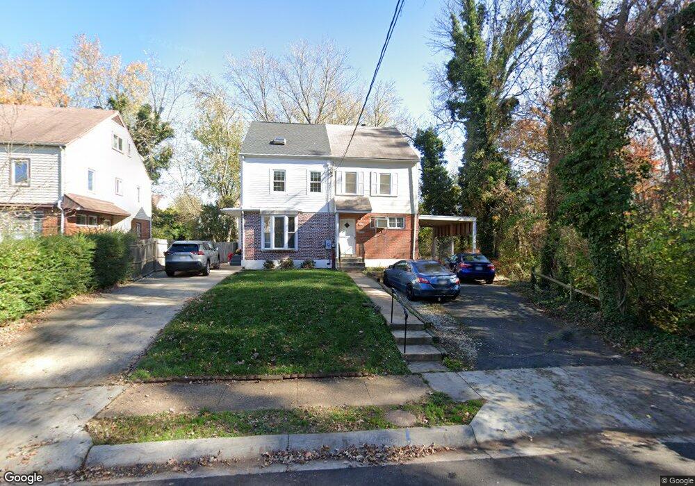 6915 Kenyon Dr, Alexandria, VA 22307 - photo 1