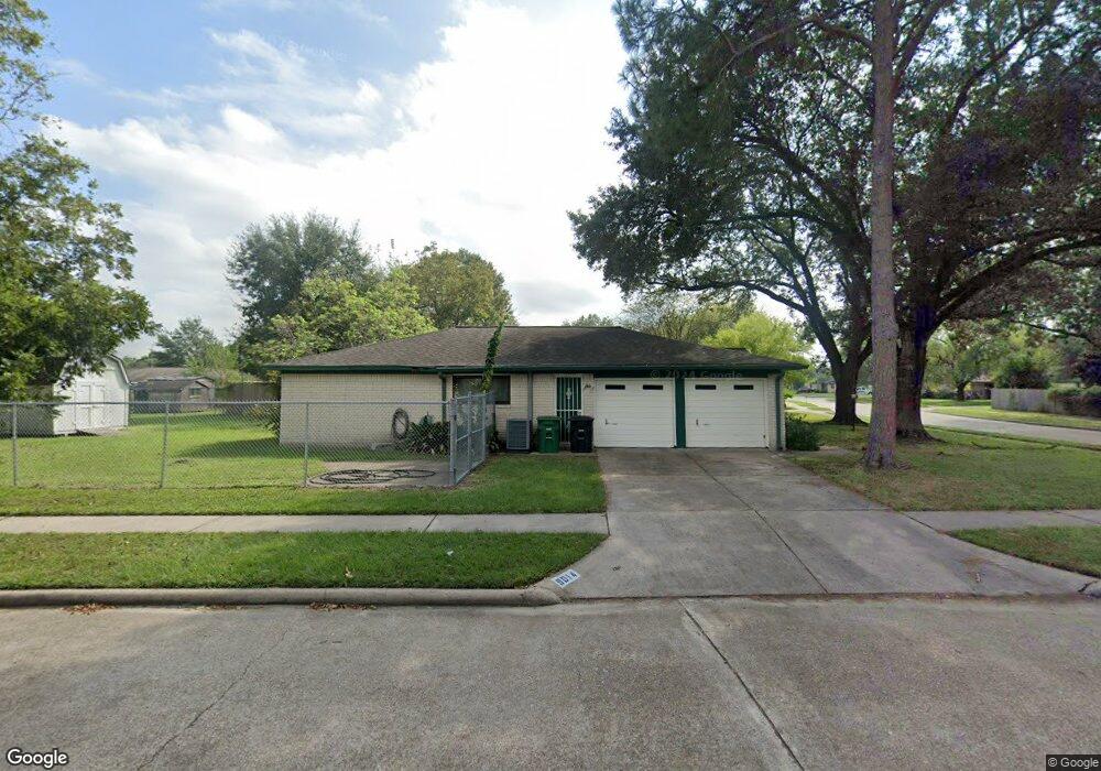 9014 Deer Trail Dr, Houston, TX 77088 - photo 1