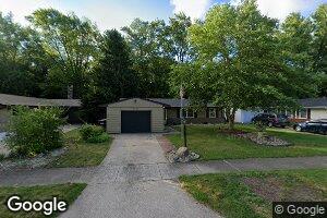 28 Chippewa Dr, Thornton, IL 60476