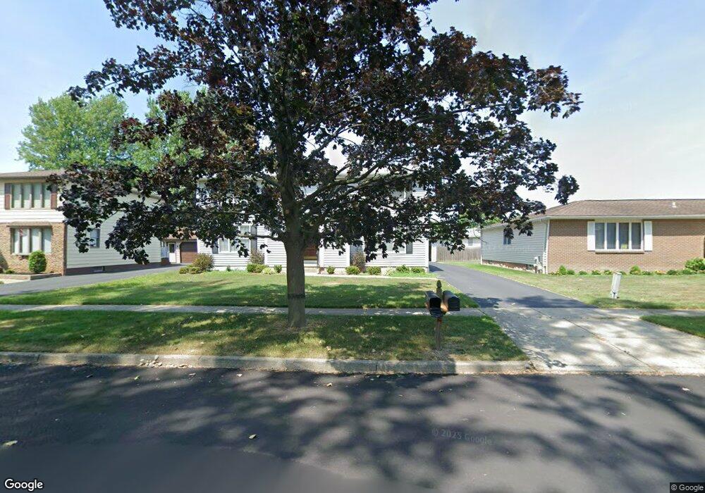 1018 Castlebar Dr, North Tonawanda, NY 14120 - photo 1