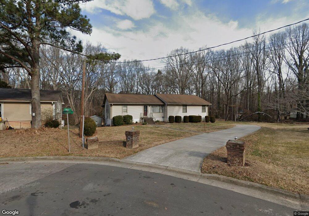 515 Kingsbury St, Oxford, NC 27565 - photo 1