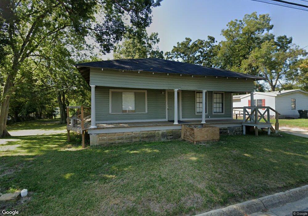 1378 E Burdeshaw St, Dothan, AL 36303 - photo 1