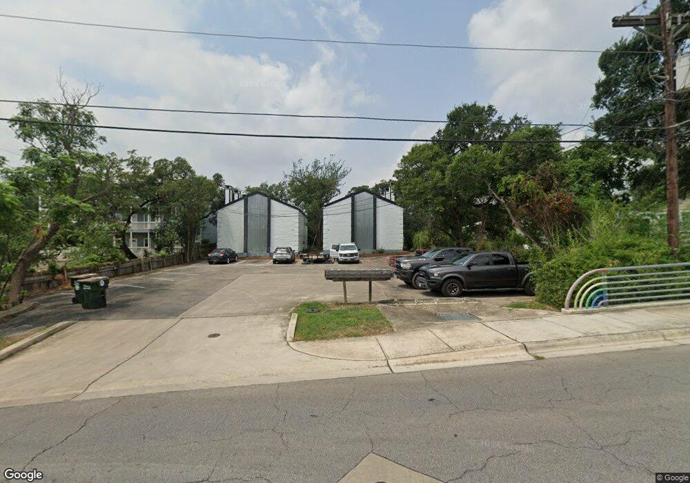 1115 N L B J Dr, San Marcos, TX 78666 - photo 1