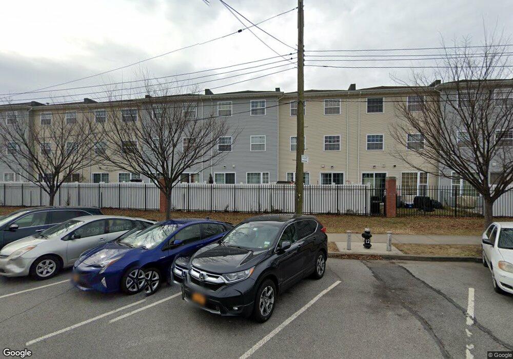 160 Heron Ln unit 341, Bronx, NY 10473 - photo 1