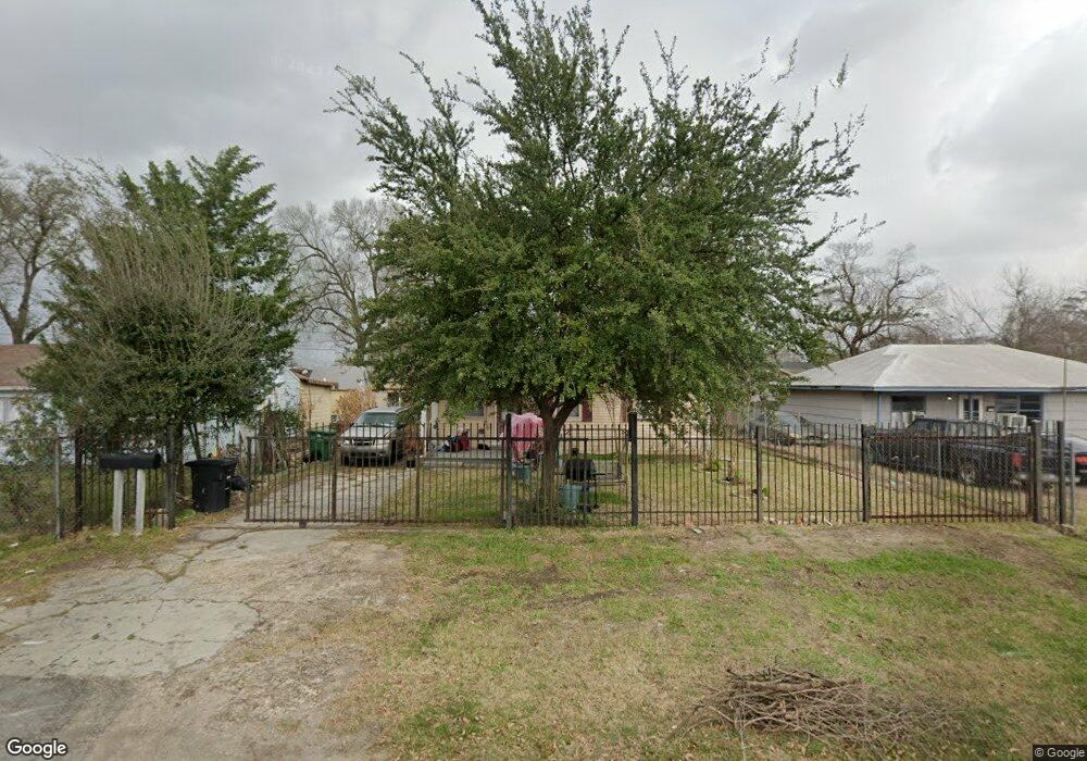 13425 Louisville St, Houston, TX 77015 - photo 1