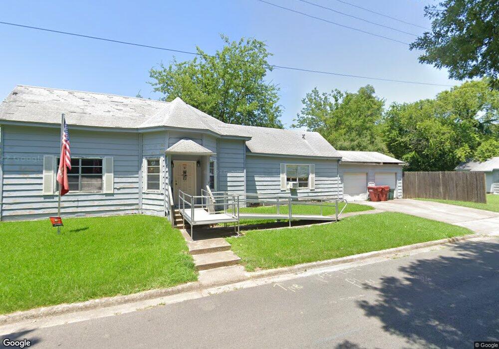 500 W 5th St, Bonham, TX 75418 - photo 1