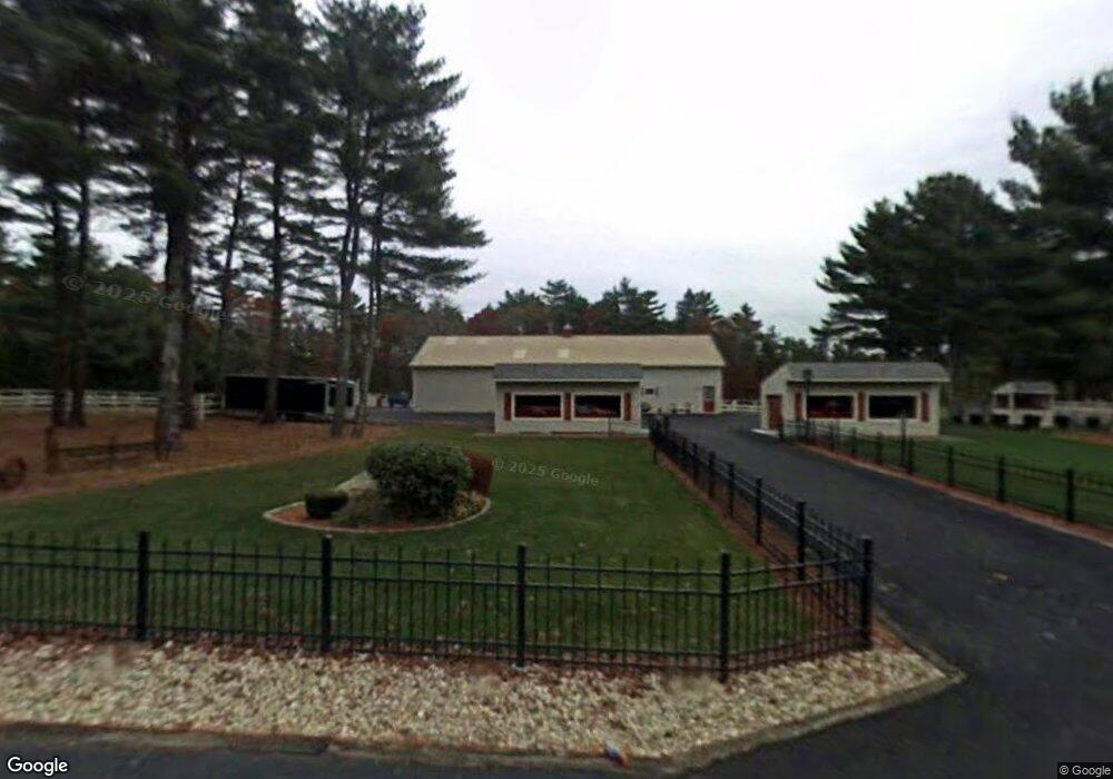 362 Walnut Plain Rd, Rochester, MA 02770 - photo 1