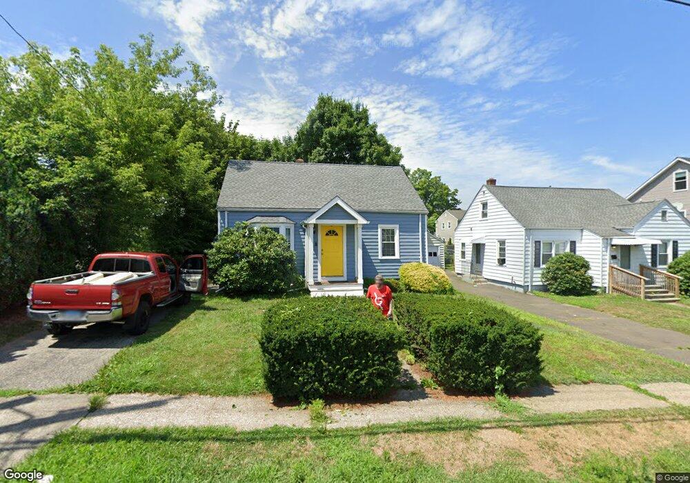 724 Burnsford Ave, Bridgeport, CT 06606 - photo 1