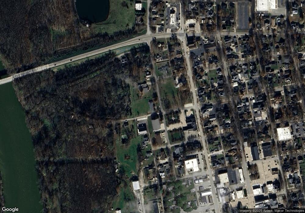 701 2nd St, Covington, IN 47932 - photo 1