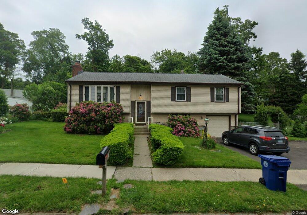 20 Meadowbrook Rd, West Haven, CT 06516 - photo 1