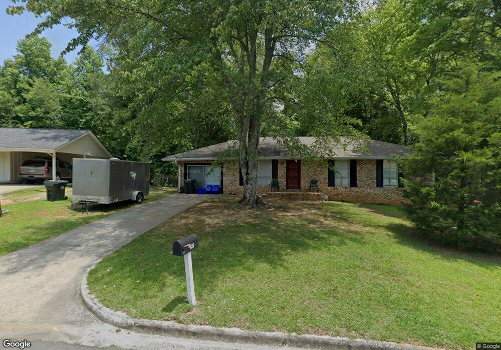 825 Heritage Cir, Dalton, GA 30721 - photo 1