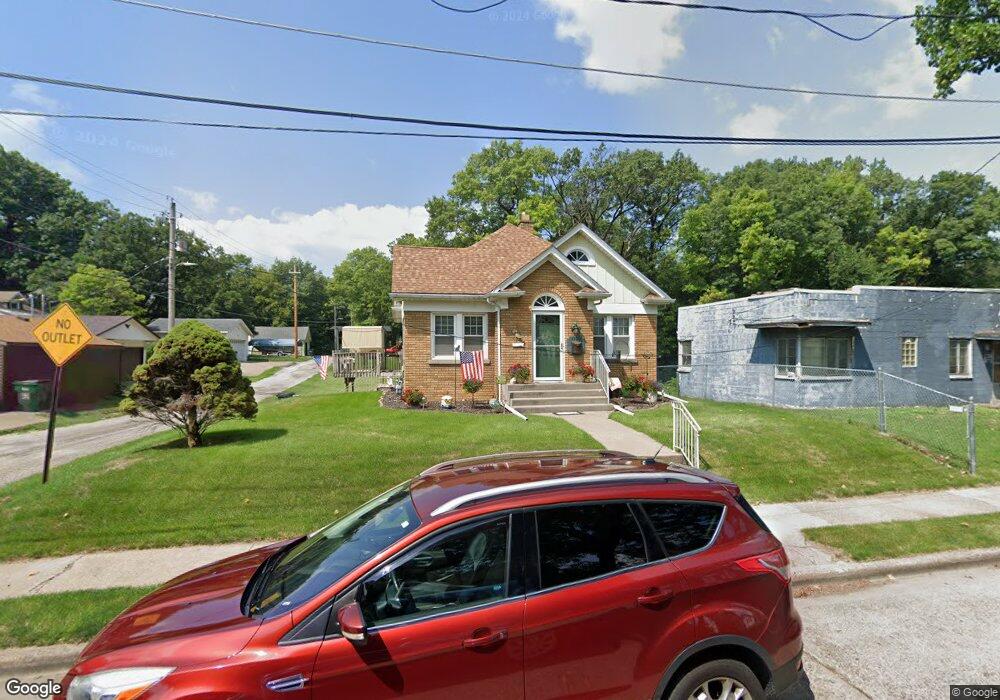 1220 Davie St, Davenport, IA 52804 - photo 1