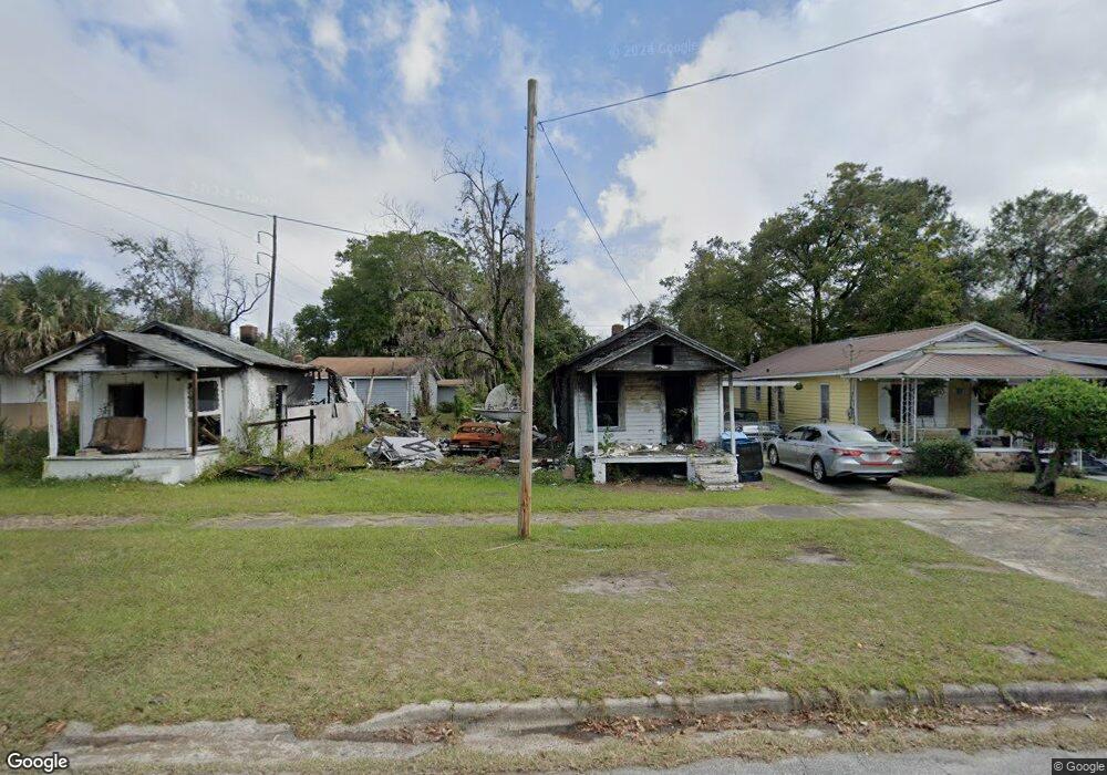 2622 Albany St, Brunswick, GA 31520 - photo 1