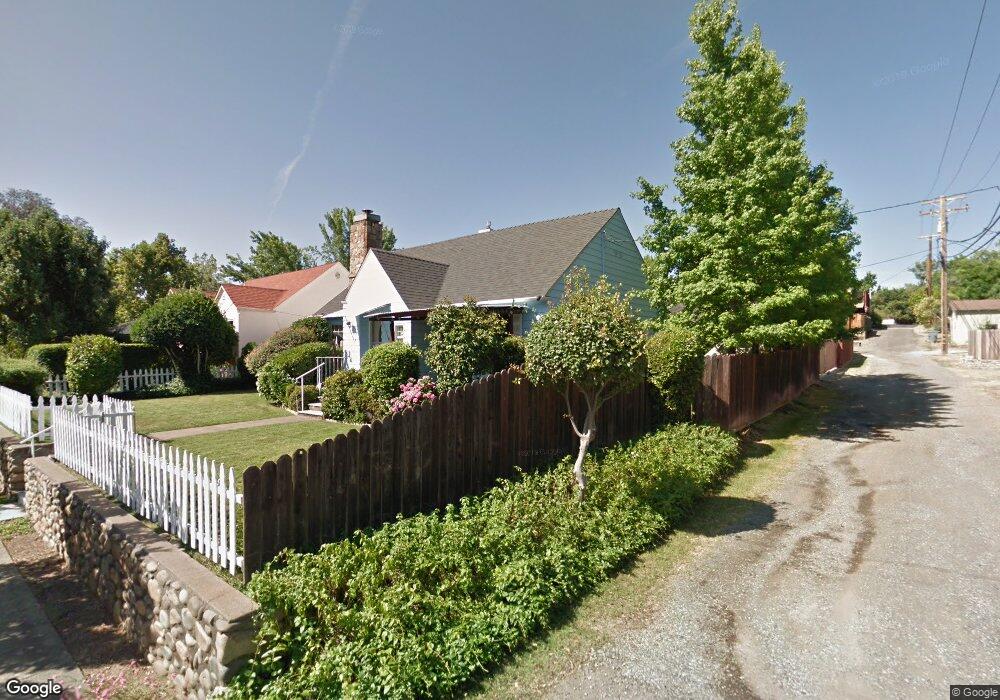 1114 Walnut Ave, Redding, CA 96001 - photo 1