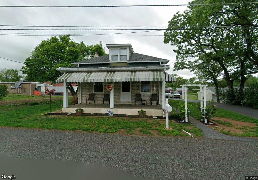 115 E Spring St, Bechtelsville, PA 19505 - photo 1