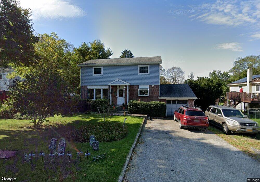 201 Varian Rd, Cortlandt Manor, NY 10567 - photo 1