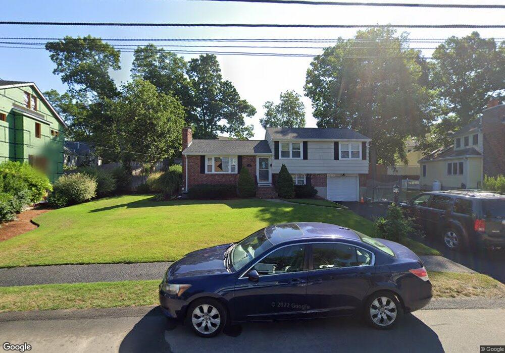 44 Jarvis Cir, Needham, MA 02492 - photo 1