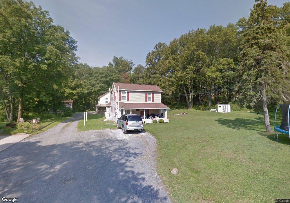 54 Wood St, Wind Gap, PA 18091 - photo 1