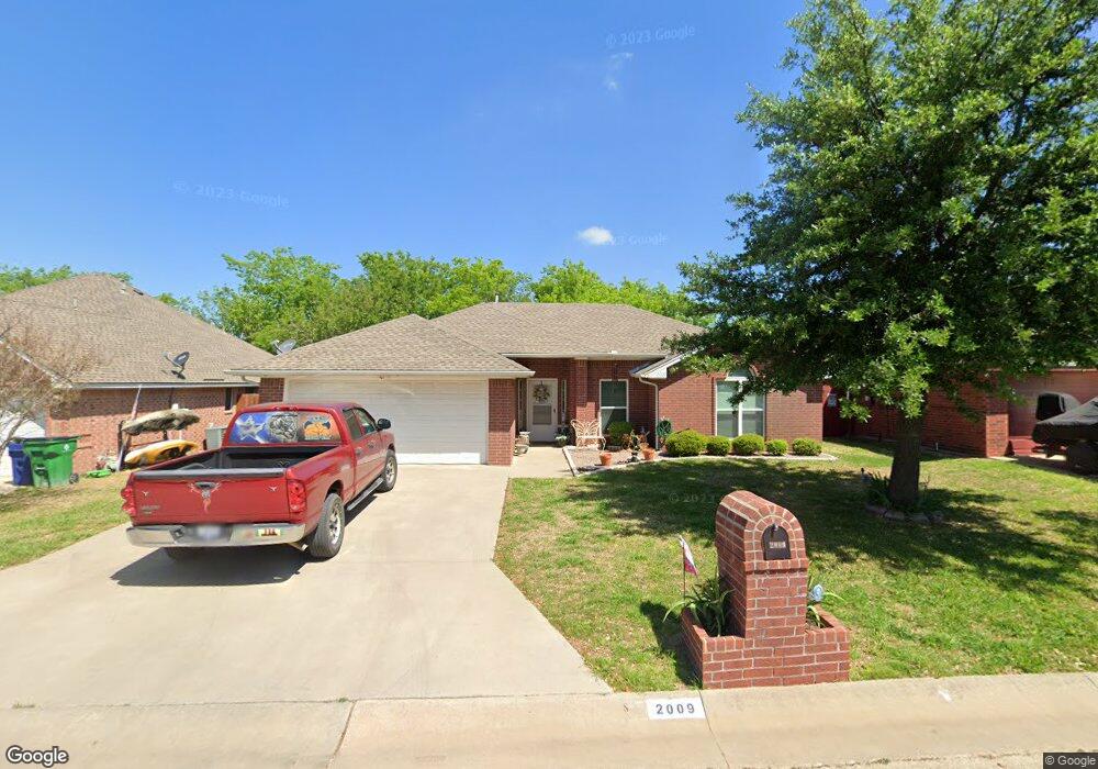 2009 Brooke Dr, Sanger, TX 76266 - photo 1