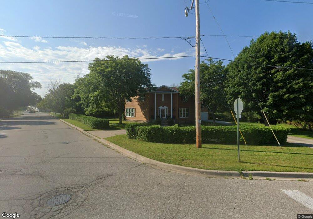 2605 14th Ave, Menominee, MI 49858 - photo 1