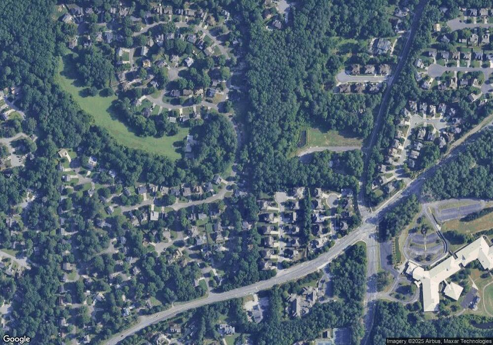 10615 Willow Meadow Cir, Alpharetta, GA 30022 - photo 1