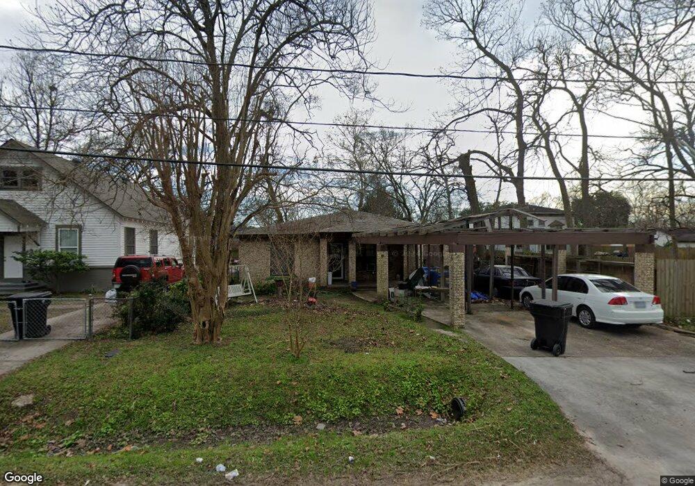 3218 Melbourne St, Houston, TX 77026 - photo 1
