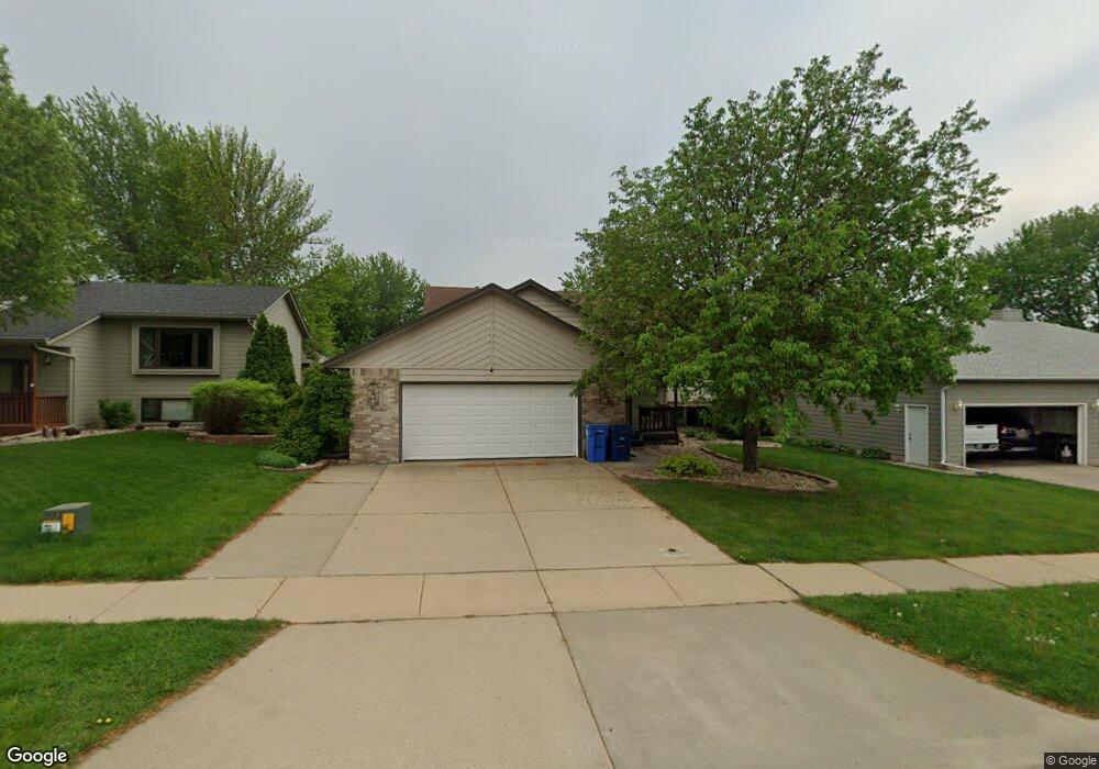 4905 E 36th St, Sioux Falls, SD 57110 - photo 1