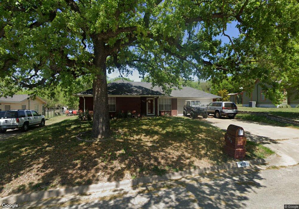 409 Throckmorton St, Weatherford, TX 76086 - photo 1