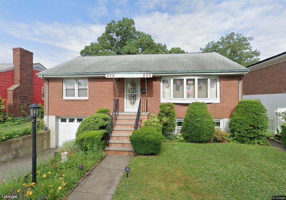 190 Park Hill Ave, Yonkers, NY 10705 - photo 1