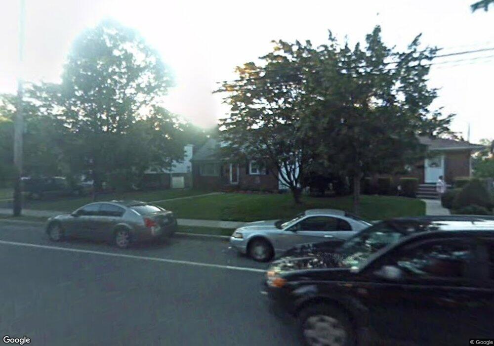 222 Woodfield Rd, West Hempstead, NY 11552 - photo 1