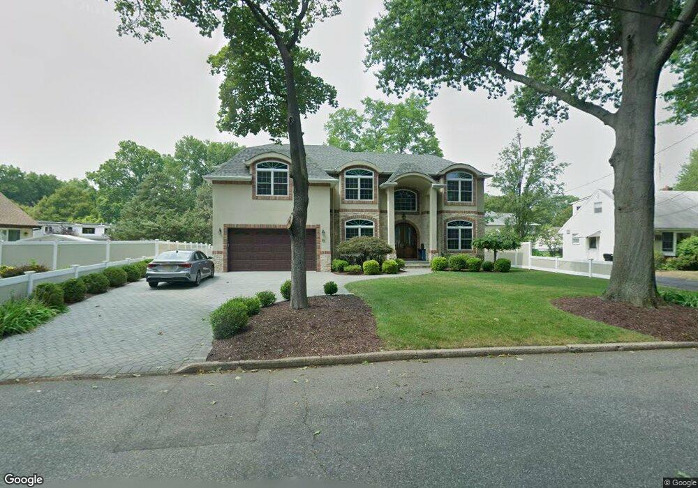 632 Sayre Ln, Paramus, NJ 07652 - photo 1