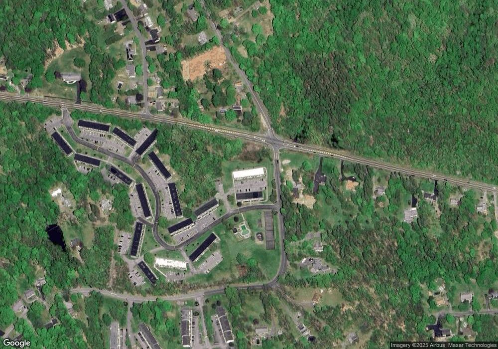 4 White Gate Rd unit 4C, Wappingers Falls, NY 12590 - photo 1