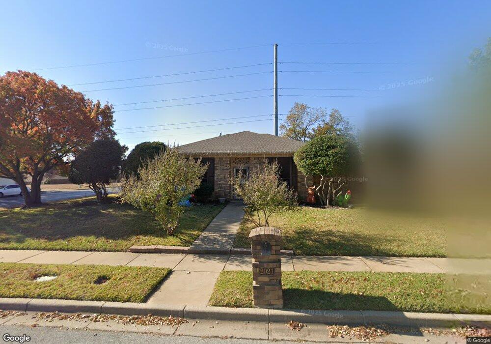 2021 Parkridge Dr, Hurst, TX 76054 - photo 1