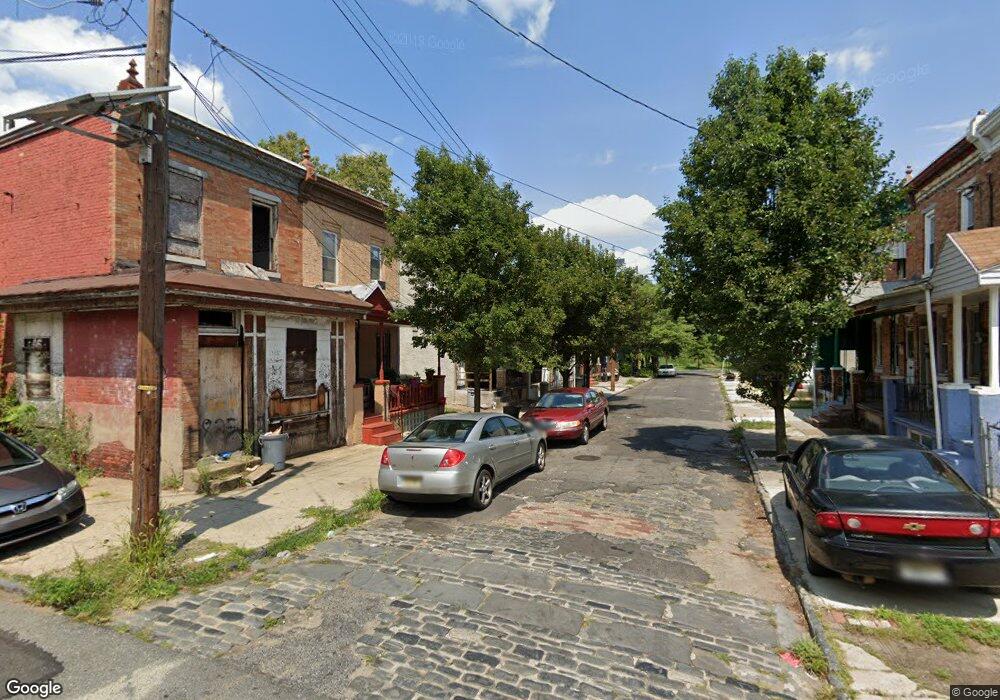 813 Princeton Ave, Camden, NJ 08103 - photo 1