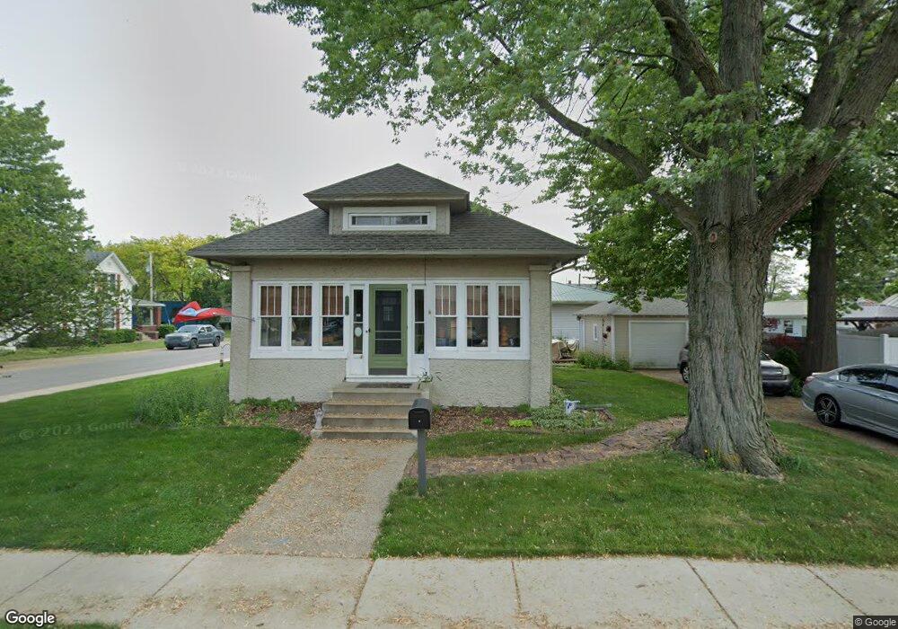 157 E Van Buren St, Nappanee, IN 46550 - photo 1