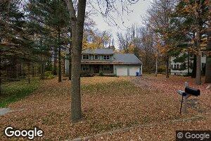 75 Nottingham Ln, Burlington, VT 05408