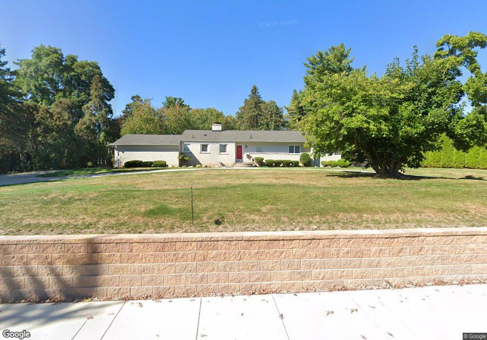 6110 Lahser Rd, Bloomfield Hills, MI 48301 - photo 1