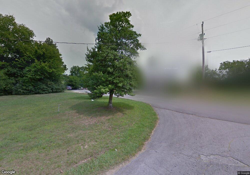 205 S Poplar St, Linden, TN 37096 - photo 1